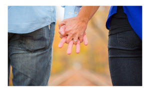 Lâattribut alt de cette image est vide, son nom de fichier est COUPLE-300x182.jpg.